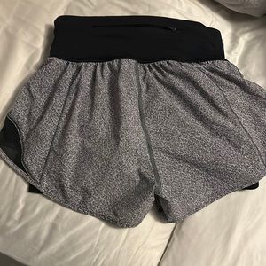 Lululemon shorts size 2